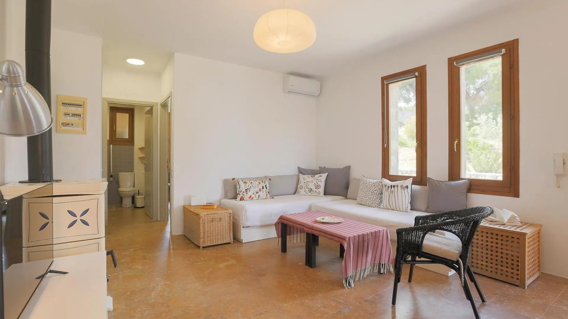 Afitos Hidden Gems #Feelslikehome Villa Afytos